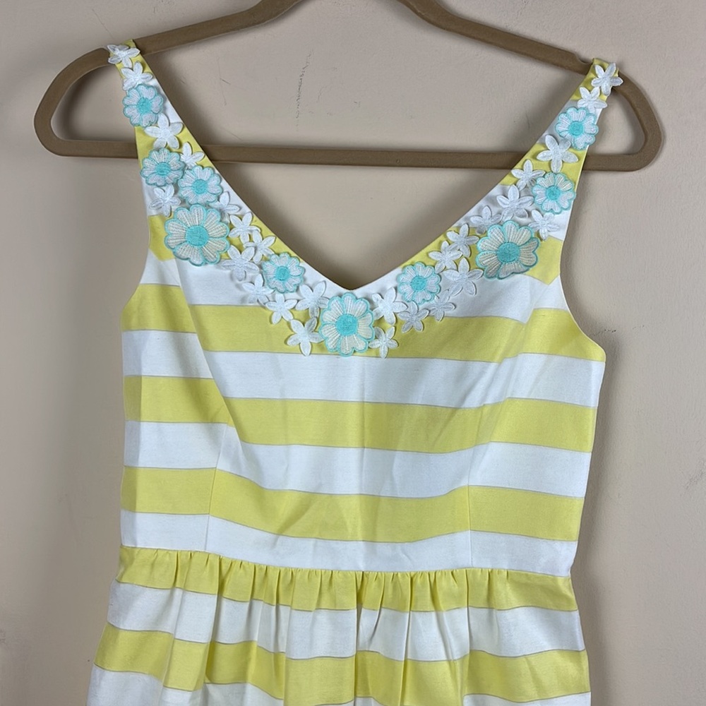 Vineyard Vines Sun Dress Wide Yellow Stripes Floral Appliqué Preppy Coastal 2